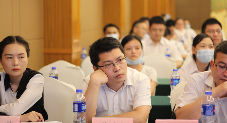 技术中心黄晓辉