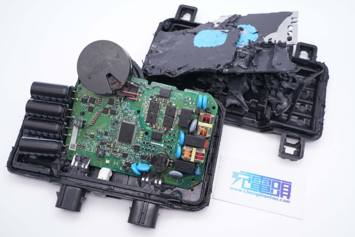 导热灌封胶在微型光伏逆变器上的应用